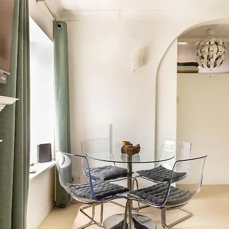 Handsome Georgian Residence W Splendid Stray View Apartment Harrogate